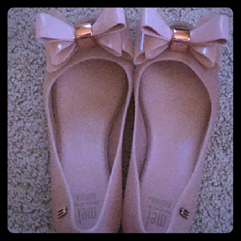 Mini Melissa.